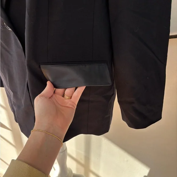 Oscar by Oscar De La Renta navy blue wool and leather trim pant suit 18W read - Picture 2 of 14